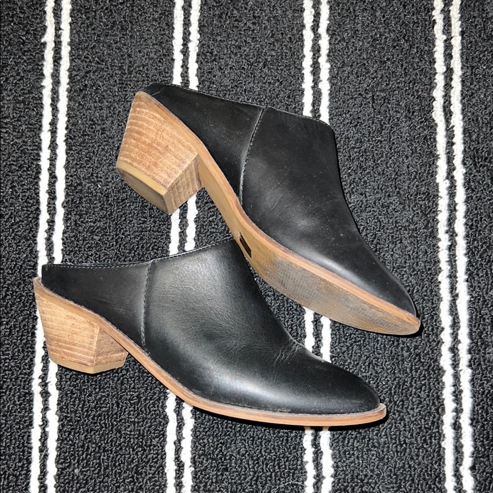 Kelsi Dagger Black Mules